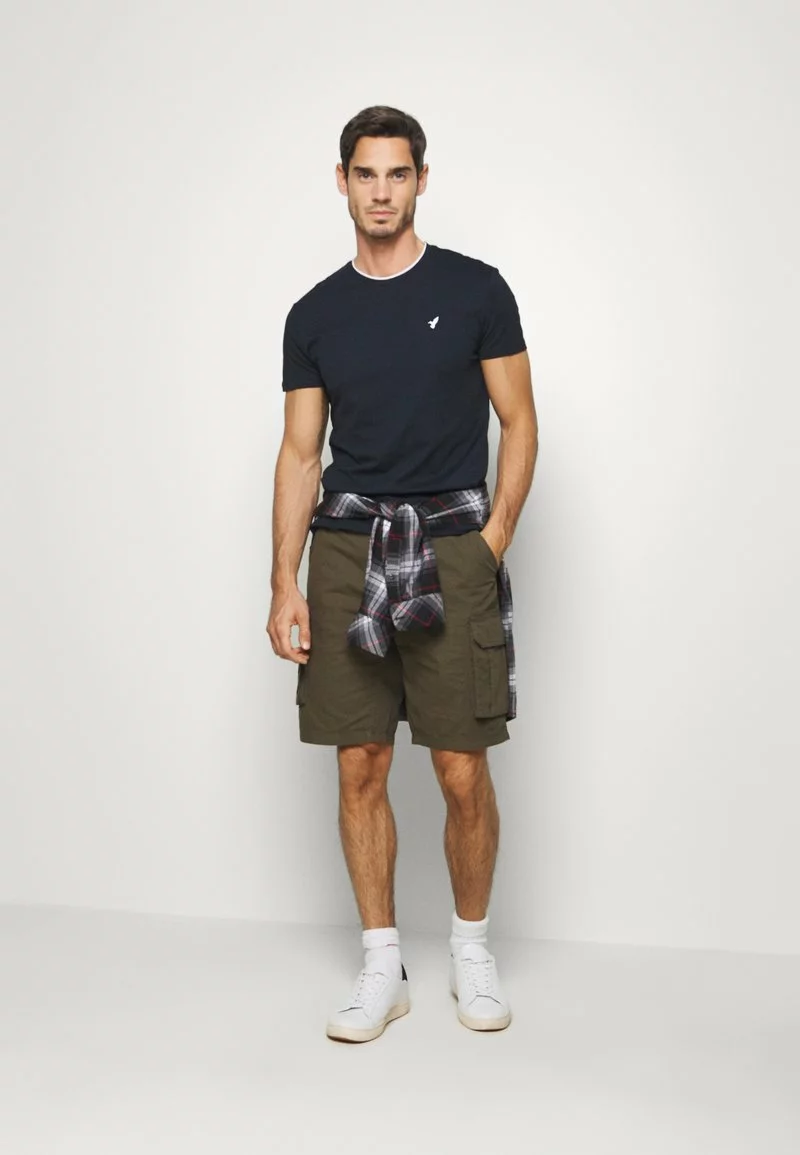 Pier One Uomo T-shirt Basic - Dark Blue 4 Pier One Uomo T-shirt Basic - Dark Blue - immagine 2