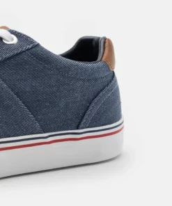 Pier One UNISEX - Sneakers Basse - Dark Blue 13 Pier One UNISEX - Sneakers Basse - Dark Blue -Moda Perfetta 0351ff222c1e48aaa57fa482ca3933d2