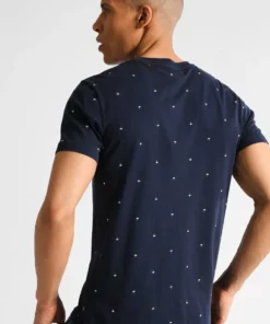Pier One Uomo T-shirt Con Stampa - Navy 10 Pier One Uomo T-shirt Con Stampa - Navy -Moda Perfetta 096b4ade274b4c628ee2e493c286a3c2