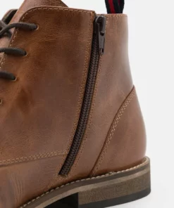 Pier One Uomo LEATHER - Stivaletti Stringati - Camel 13 Pier One Uomo LEATHER - Stivaletti Stringati - Camel -Moda Perfetta 09e755358fe64d7483bb076c445e0082