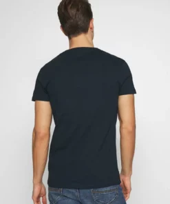 Pier One Uomo T-shirt Basic - Dark Blue 9 Pier One Uomo T-shirt Basic - Dark Blue -Moda Perfetta 0af70e7725c7425f98d85c327ef43d82