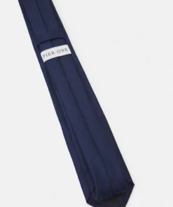 Pier One Uomo SET - Cravatta - Dark Blue 13 Pier One Uomo SET - Cravatta - Dark Blue -Moda Perfetta 0d340eaba2654c89ab6ccd70a038b7bc