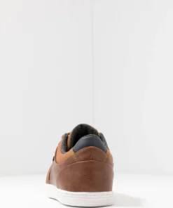 Pier One Uomo Sneakers Basse - Cognac 11 Pier One Uomo Sneakers Basse - Cognac -Moda Perfetta 12a74c3b07d64251a1f597020de57b24