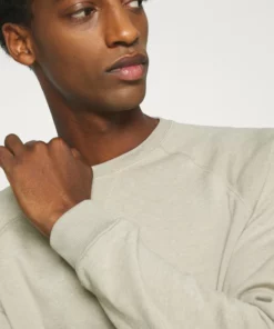 Pier One Uomo 2er Pack CREW NECK - Felpa - Tan/black -Moda Perfetta 130f2ba93fe9452a87e11d7afa8ef004