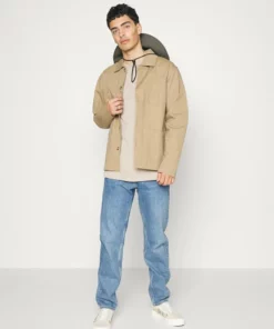 Pier One Uomo Giacca Leggera - Tan 11 Pier One Uomo Giacca Leggera - Tan -Moda Perfetta 153a717af62148da9ce63e69c355742a