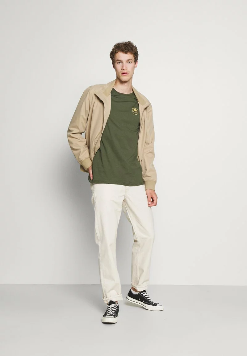Pier One Uomo T-shirt Con Stampa - Olive 4 Pier One Uomo T-shirt Con Stampa - Olive - immagine 2