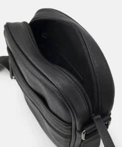 Pier One Uomo Borsa A Tracolla - Black 8 Pier One Uomo Borsa A Tracolla - Black -Moda Perfetta 15d625c4844645738e31e4db9faa3e28