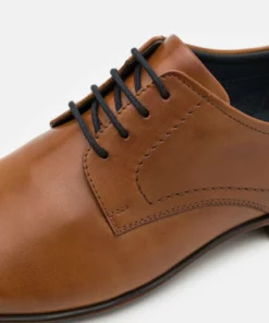 Pier One Uomo LEATHER - Stringate - Cognac 13 Pier One Uomo LEATHER - Stringate - Cognac -Moda Perfetta 169a443a6108444b9d1ce5157aadbbaa