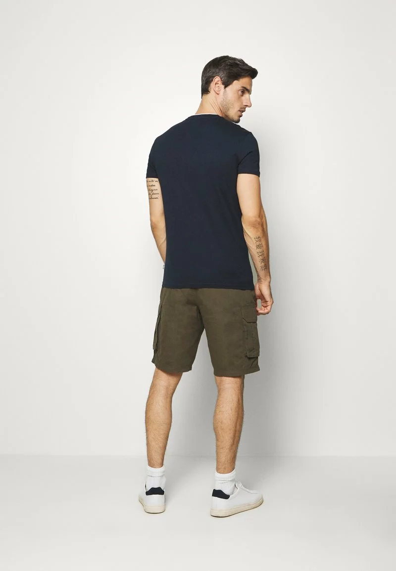 Pier One Uomo T-shirt Basic - Dark Blue 5 Pier One Uomo T-shirt Basic - Dark Blue - immagine 3