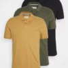 Pier One Uomo 3 PACK - Polo - Camel/khaki/black 2 Pier One Uomo 3 PACK - Polo - Camel/khaki/black -Moda Perfetta 16db92ea73b9462093a7b59928d23834