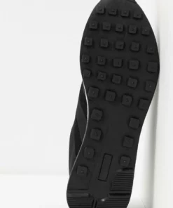 Pier One UNISEX - Sneakers Basse - Black 12 Pier One UNISEX - Sneakers Basse - Black -Moda Perfetta 1761322dc3574a79bb0fb247d9984084