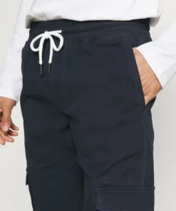 Pier One Uomo Pantaloni Cargo - Dark Blue 13 Pier One Uomo Pantaloni Cargo - Dark Blue -Moda Perfetta 1934b837ea3944deabcaa132afcbd584