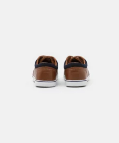 Pier One Uomo Sneakers Basse - Cognac 10 Pier One Uomo Sneakers Basse - Cognac -Moda Perfetta 195f4a7b6c294f6b873121c7a9b6efc0