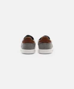 Pier One UNISEX - Scarpe Senza Lacci - Dark Grey 11 Pier One UNISEX - Scarpe Senza Lacci - Dark Grey -Moda Perfetta 1a4cf2d9897d4c98b0ddac911d5c994e