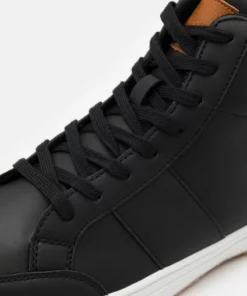 Pier One Uomo Sneakers Alte - Black/white 13 Pier One Uomo Sneakers Alte - Black/white -Moda Perfetta 1ad8ad20524b41a186dcee23fb580dda