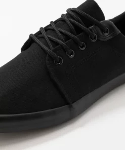 Pier One Unisex Sneakers Basse - Black 13 Pier One Unisex Sneakers Basse - Black -Moda Perfetta 1bb3af07880e4479a96bbf6af96de2d0