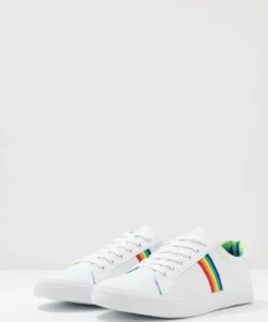 Pier One Uomo UNISEX - Sneakers Basse - White 10 Pier One Uomo UNISEX - Sneakers Basse - White -Moda Perfetta 1bd7eded50d14906b238d2535fdae41e