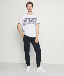 Pier One Uomo Pantaloni Sportivi - Dark Blue 10 Pier One Uomo Pantaloni Sportivi - Dark Blue -Moda Perfetta 1bf7e597044146a88ff47a1ccc61bc80