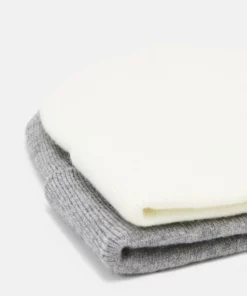 Pier One 2 PACK UNISEX - Berretto - Grey/white 7 Pier One 2 PACK UNISEX - Berretto - Grey/white -Moda Perfetta 1f4b87b05aa84920b52c64cb2f027e5b