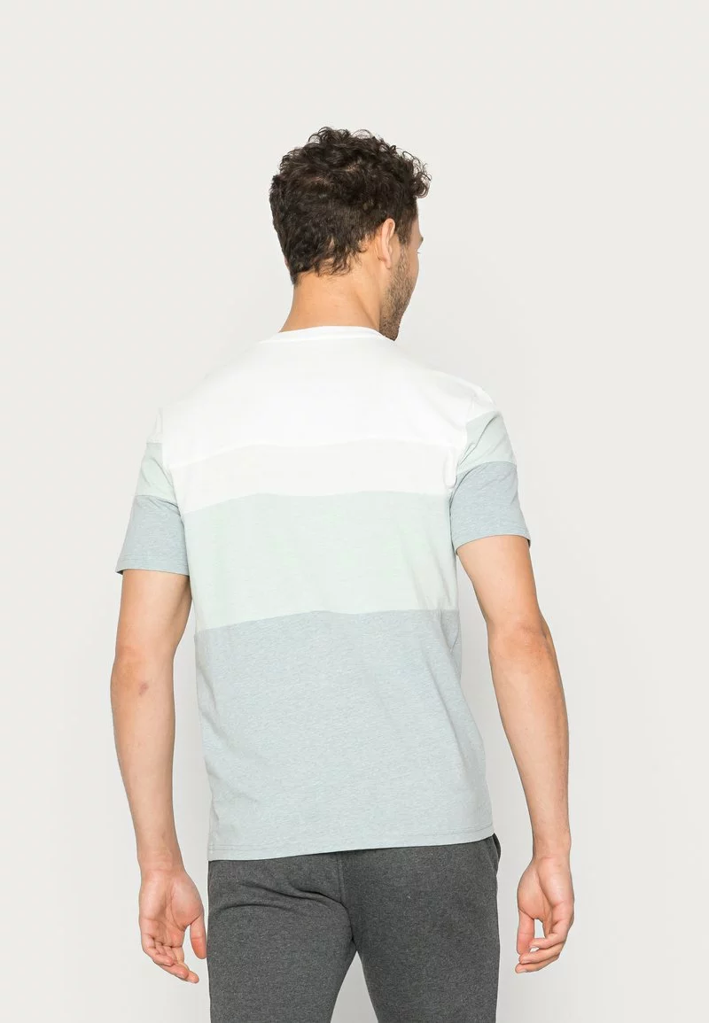 Pier One Uomo T-shirt Basic - Green 5 Pier One Uomo T-shirt Basic - Green - immagine 3