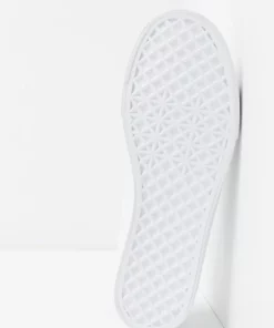 Pier One UNISEX - Sneakers Basse - White/grey 12 Pier One UNISEX - Sneakers Basse - White/grey -Moda Perfetta 20eb0f643e354421a6c72e17630e2e36