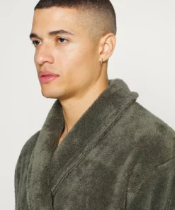 Pier One Uomo Accappatoio - Khaki 11 Pier One Uomo Accappatoio - Khaki -Moda Perfetta 21257feced1649068d0f42e58478e809