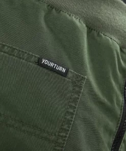 Pier One Uomo Pantaloni Cargo - Dark Green 14 Pier One Uomo Pantaloni Cargo - Dark Green -Moda Perfetta 267eb1a5169a4c549f08e5f864e0bce4