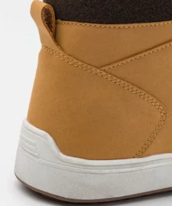 Pier One Uomo Stivaletti Stringati - Camel 13 Pier One Uomo Stivaletti Stringati - Camel -Moda Perfetta 26895aa7dd6c4ddab28fa1267b03f3dc