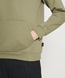 Pier One Uomo CORE SCRIPT - Felpa - Green 13 Pier One Uomo CORE SCRIPT - Felpa - Green -Moda Perfetta 26d939e490c54f3c8d85b47a2b3ccbfc