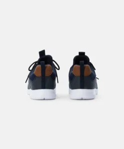 Pier One Unisex Sneakers Basse - Dark Blue 10 Pier One Unisex Sneakers Basse - Dark Blue -Moda Perfetta 26ebf69cb2fe41db8450f9004d72a998