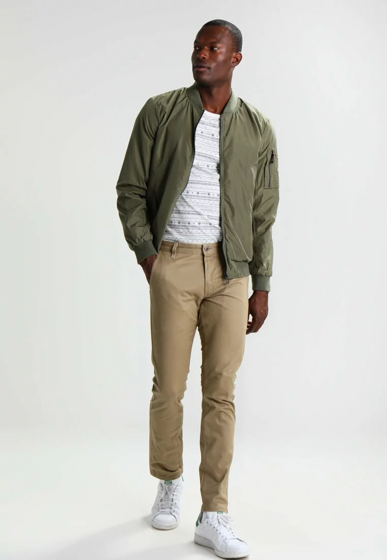 Pier One Uomo T-shirt Con Stampa - White 4 Pier One Uomo T-shirt Con Stampa - White - immagine 2