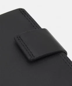 Pier One Uomo LEATHER - Portafoglio - Black 9 Pier One Uomo LEATHER - Portafoglio - Black -Moda Perfetta 2e6bf1f3a8cd417ab22d5a20150534cc