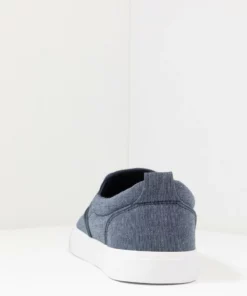 Pier One UNISEX - Scarpe Senza Lacci - Dark Blue 11 Pier One UNISEX - Scarpe Senza Lacci - Dark Blue -Moda Perfetta 30a185c1df474247b2f08178d35927ed