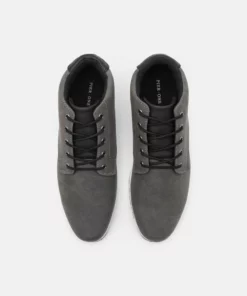 Pier One Uomo Sneakers Basse - Grey 11 Pier One Uomo Sneakers Basse - Grey -Moda Perfetta 30e7b71bb11a434e89d905eb40139dcb