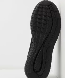 Pier One Uomo UNISEX - Sneakers Basse - Black 12 Pier One Uomo UNISEX - Sneakers Basse - Black -Moda Perfetta 31f5d829d5c24c2391ab00445e20b971