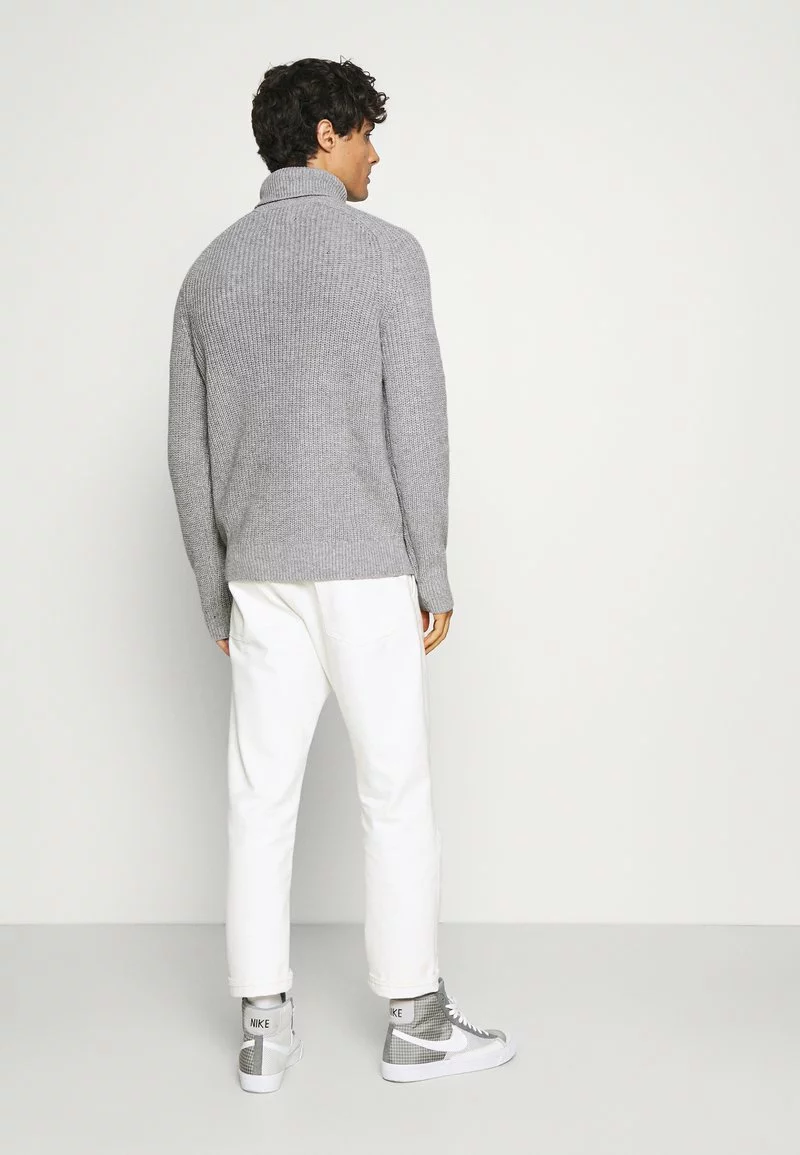 Pier One Uomo NEW CABLE TURTLENECK JUMPER - Maglione - Light Grey 5 Pier One Uomo NEW CABLE TURTLENECK JUMPER - Maglione - Light Grey - immagine 3