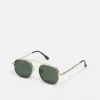 Pier One Uomo Occhiali Da Sole - Green 2 Pier One Uomo Occhiali Da Sole - Green -Moda Perfetta 336cbcbb485b45388eb120ace4e313e6