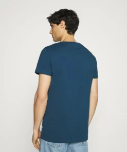 Pier One Uomo T-shirt Con Stampa - Blue -Moda Perfetta 377d5ac18a1a4425988f49b9f8eb208c