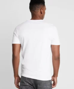 Pier One Uomo 3 PACK - T-shirt Basic - White 10 Pier One Uomo 3 PACK - T-shirt Basic - White -Moda Perfetta 390617d256dd4fe89b3c53ee69ac72d4