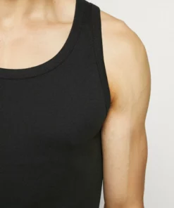 Pier One Uomo 3 PACK - Maglietta Intima - Black/grey/white 15 Pier One Uomo 3 PACK - Maglietta Intima - Black/grey/white -Moda Perfetta 398be07701a64aadb3a852dde6086e46