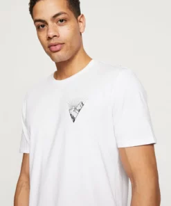 Pier One Uomo T-shirt Con Stampa - White 11 Pier One Uomo T-shirt Con Stampa - White -Moda Perfetta 3a16d36ccb9042d4be79e28a73492ab2
