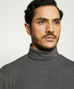 Pier One Uomo Maglietta A Manica Lunga - Dark Gray 11 Pier One Uomo Maglietta A Manica Lunga - Dark Gray -Moda Perfetta 3a3b542ffa82404fbec6174627bbfba6