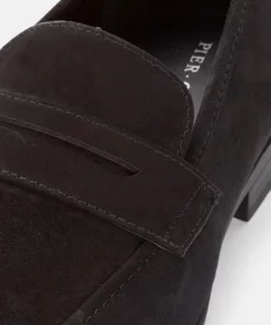 Pier One Uomo Scarpe Senza Lacci - Black 13 Pier One Uomo Scarpe Senza Lacci - Black -Moda Perfetta 3a3c204cec624375bc6884dead869174