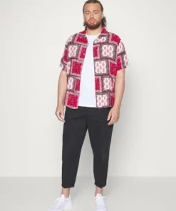 Pier One Uomo PAISLEY - Camicia - Red-beige 11 Pier One Uomo PAISLEY - Camicia - Red-beige -Moda Perfetta 3bac199dca1548fbb3869d345a5e0489