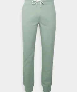 Pier One Uomo 2er PACK - Pantaloni Sportivi - Green/black 10 Pier One Uomo 2er PACK - Pantaloni Sportivi - Green/black -Moda Perfetta 3cadac804f9b41d48fff42166160b348