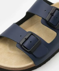 Pier One Uomo UNISEX - Pantofole - Dark Blue 13 Pier One Uomo UNISEX - Pantofole - Dark Blue -Moda Perfetta 3d8a5cdb5e514771841f04cbfc9f95cd