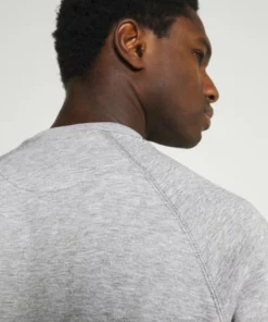 Pier One Uomo 3 PACK - Felpa - Bordeaux/black/grey 16 Pier One Uomo 3 PACK - Felpa - Bordeaux/black/grey -Moda Perfetta 3f826ffba33f448aa8aacde667ba354b