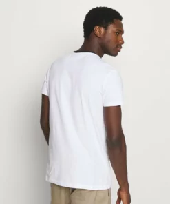 Pier One Uomo T-shirt Con Stampa - White 10 Pier One Uomo T-shirt Con Stampa - White -Moda Perfetta 41911ddbd2d24bdf9d81aa72acd78f70