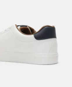Pier One UNISEX - Sneakers Basse - White 13 Pier One UNISEX - Sneakers Basse - White -Moda Perfetta 43eaf1b3aa704f389820a6331197c992