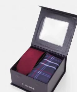 Pier One Uomo SET - Cravatta - Bordeaux/dark Blue 13 Pier One Uomo SET - Cravatta - Bordeaux/dark Blue -Moda Perfetta 450390ec925549b49e2920e08fb86f77